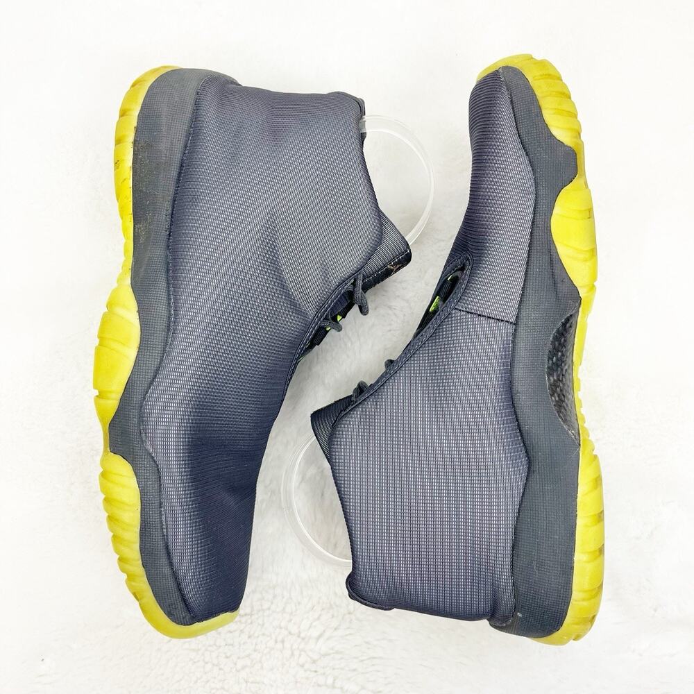 Men’s Nike Air Jordan Future Sneakers Shoes Volt Size 10.5